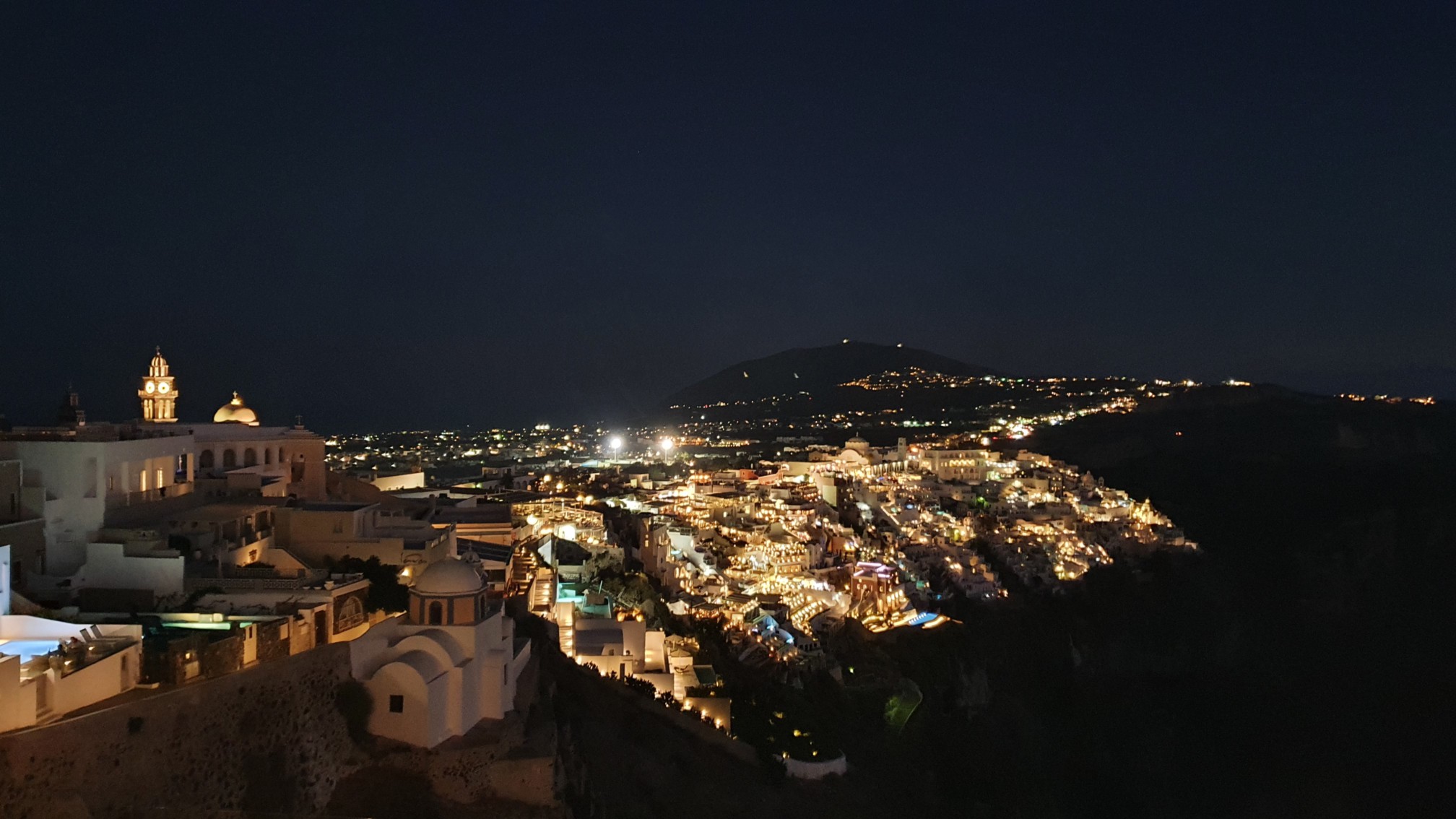Fira bei Nacht - Santorini