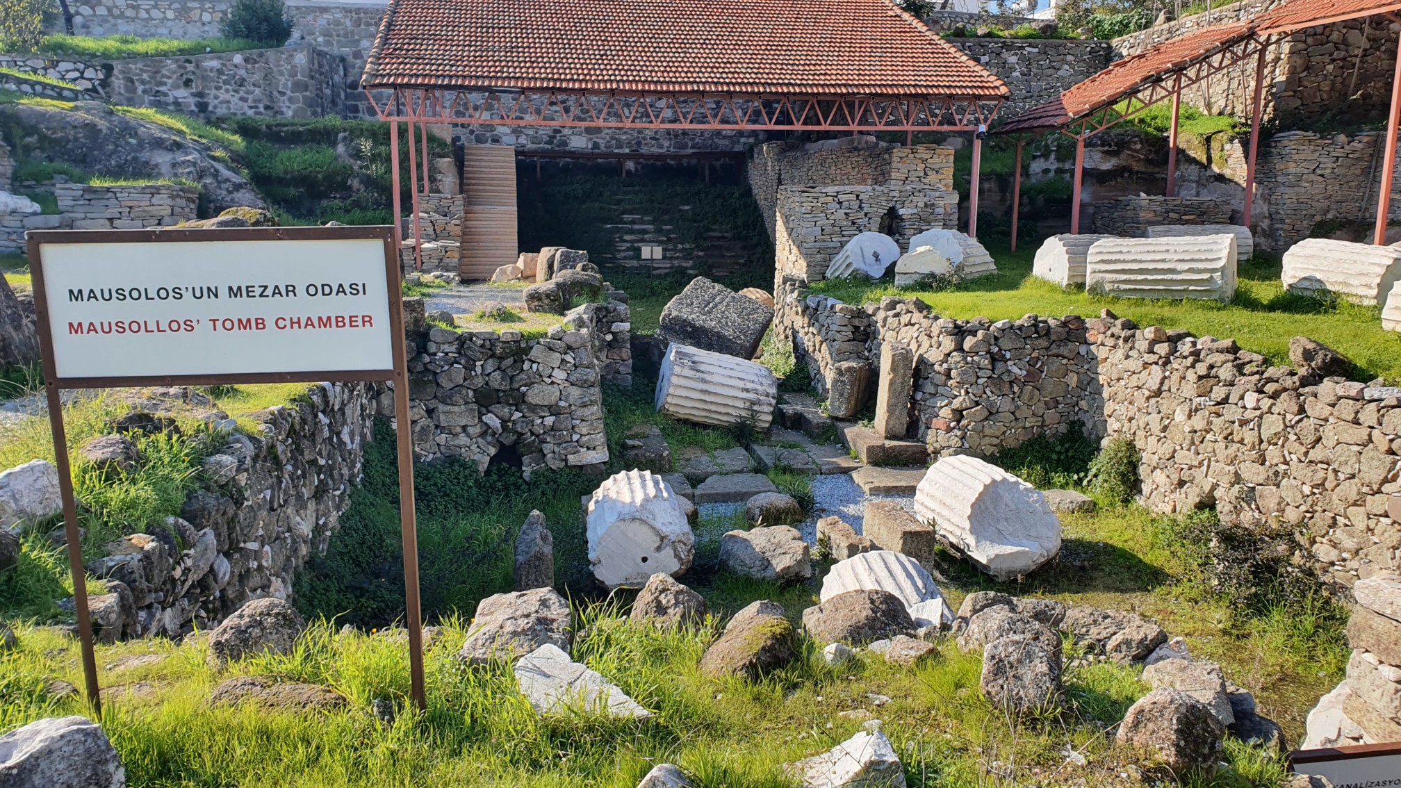 Grab des Königs Mausolos II. zu Halikarnassos (eines der 7 Weltwunder der Antike)